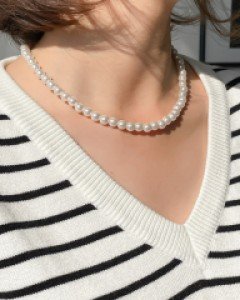 Goes well with pearl Necklace