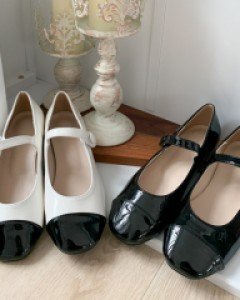 two-tone tap shoes