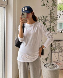 Maternity* basic tee with good fabric