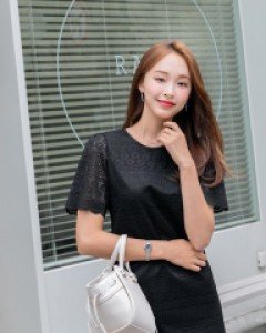 [EVELLET] Annual Wavy Lace Dress