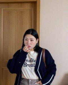 [EVELLET] Baesen Button Contrast Knit Cardigan