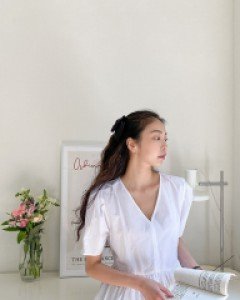 [EVELLET] Maslin V-neck Peplum Blouse