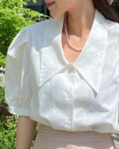 Rominte Collar Puff Blouse
