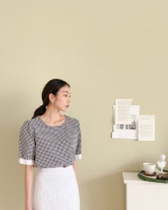 Ellute Plaid Check Contrast Puff Blouse