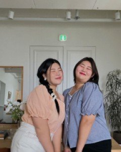 [EVELLET] Yuvir Gobang Check Blouse