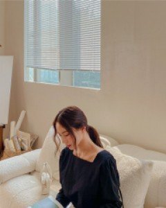 [EVELLET] Bonnie Den Square Neck Waist Band Blouse