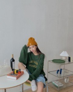 Woyby Split Embroidered Graphic Print Sweatshirt