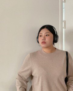 [EVELLET] Dibea Viscose Mock neck Knit