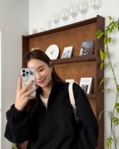 [EVELLET] Krona Waffle half zip-up fleece Sweatshirt