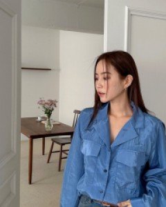 [EVELLET] Shiny Ring Satin Pocket Blouse