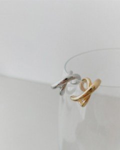 Torreni twist ear cuff