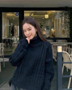 [EVELLET] Seiden Twiddle Soft High neck Knit