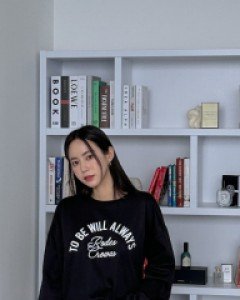 [EVELLET] Vdyren fleece Graphic Print Sweatshirt