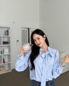 Itottsu Strap Blouse