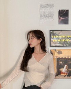 [EVELLET]Boedy wave wrap T-shirt