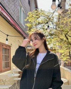 [EVELLET] Endian line Contrast Zip up Jumper