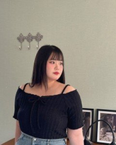 [EVELLET] Camion Off shoulder Ribbed T-shirt