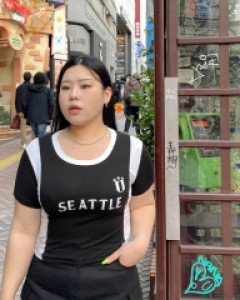 [EVELLET]Hiyuren Contrast T-shirt