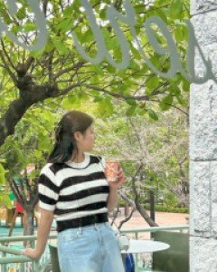 [EVELLET] Shanifle Stripe R Knit