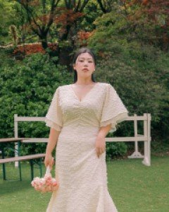 [EVELLET] Ryu Bendi Wing Sleeve Shirring Long Dress