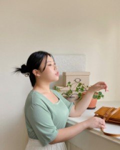 Siharo Square Neck Ribbed T-shirt