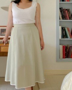 [EVELLET] Rendage Contrast line Flare Long Skirt