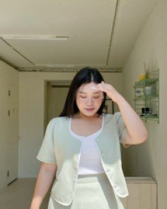 [EVELLET] Ramuse Contrast line Blouse