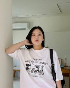 Arp Graphic Print T-shirt