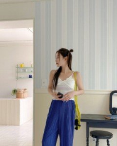 [EVELLET] Veribou Pleats Wide Waistband Pants