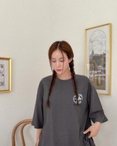 Stehan Graphic Print T-shirt