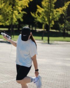[EVELLET] Nedelli back opening Span T-shirt
