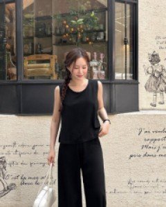 [EVELLET] Berry Two Sleeveless Pants SET