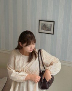 [EVELLET] Antiel Lace Peplum Blouse