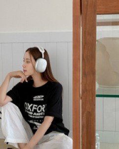 Podiha Graphic Print T-shirt