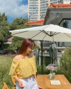 Yorense Frill Off shoulder Blouse