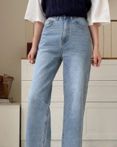 Kyurenz Straight Denim Pants