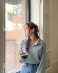 Harilt Collar Ribbed T-shirt