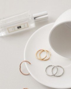 Mohiren surgical ring earring