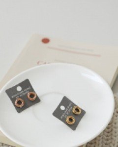 Purenti surgical twist earring