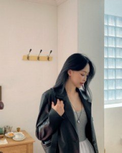 [EVELLET] Celsia Boxy Fit Leather Jacket