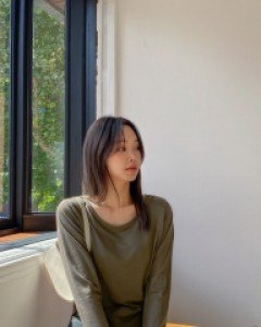 [EVELLET] Rohana U-neck Round Crop T-shirt