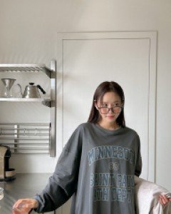 Rikepo Graphic Print Pigment T-shirt