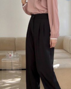 Yuneo Pintucks Straight Slacks