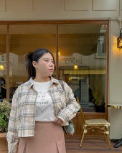 Nazenbon Graphic Print T-shirt