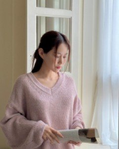 Ruentik Alpaca V-neck Knit