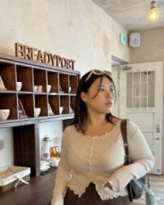 Chubits Ribbed wave slit T-shirt