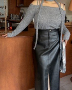 [EVELLET] Rohedin Leather Slit Long Skirt