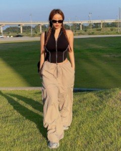 위켄스 스토퍼 핀턱 와이드팬츠