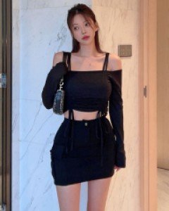 엔카 오프 트임 셔링 크롭 티셔츠