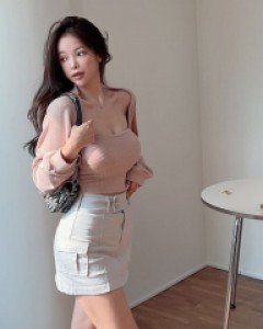 모즈 골지 크롭 튜브탑[볼륨캡내장]